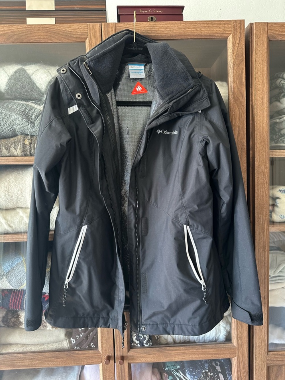 Columbia Women's Black Ski & Snow Jacket